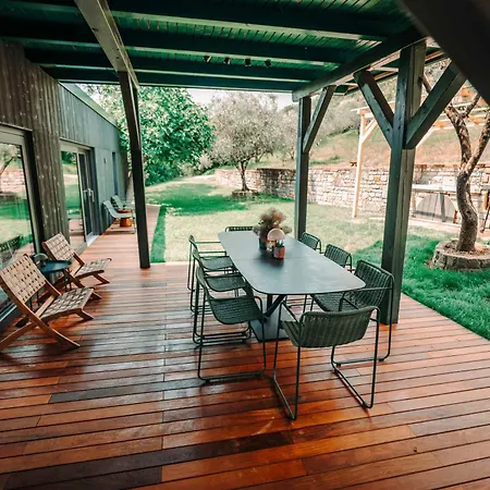 キャンプ場 Private Olive Glamping With Tiny House And Two Tents *