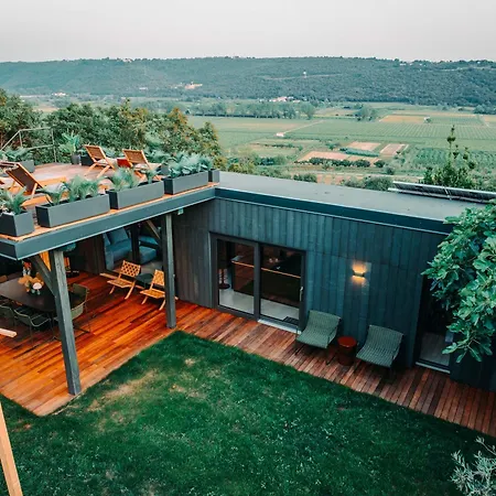 Private Olive Glamping With Tiny House And Two Tents Campeggio *