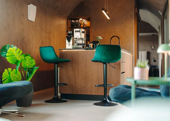 Private Olive Glamping With Tiny House And Two Tents Campingplads