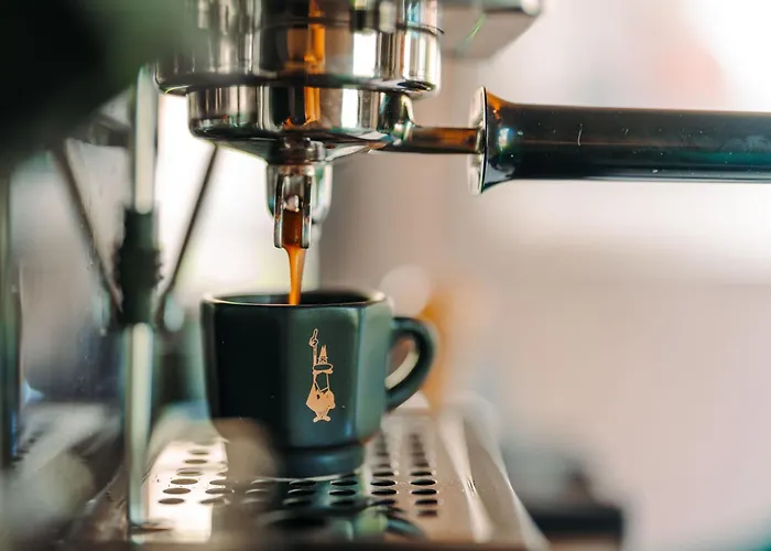 Private Olive Glamping With Tiny House And Two Tents Campingplads Sečovlje