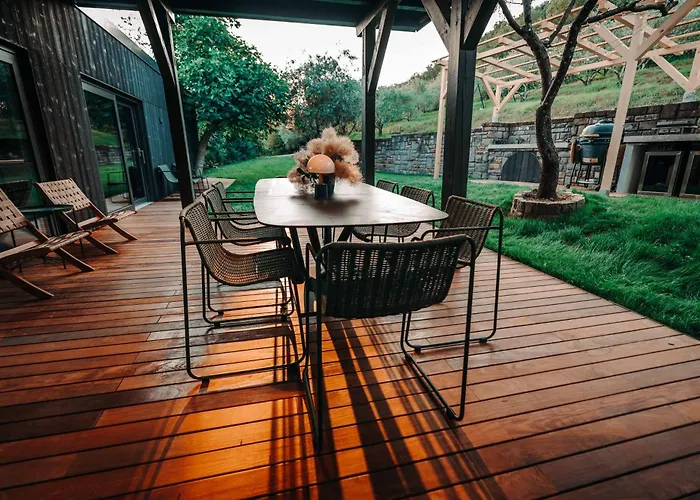 Private Olive Glamping With Tiny House And Two Tents Campingplads *