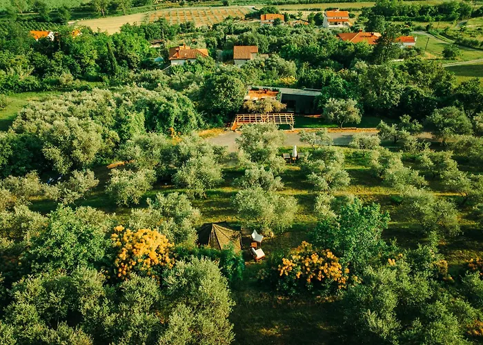 Private Olive Glamping With Tiny House And Two Tents * Sečovlje